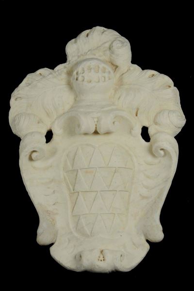 Stemma Nobiliare in Marmo Bianco, XVIII Secolo