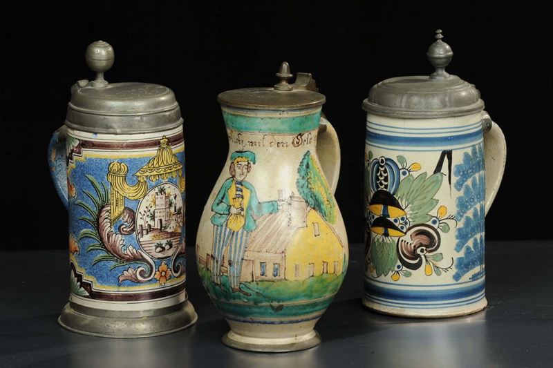 Tre Tankard in maiolica e peltro, XVIII secolo  - Auction Old Paintings and Furnitures - Cambi Casa d'Aste