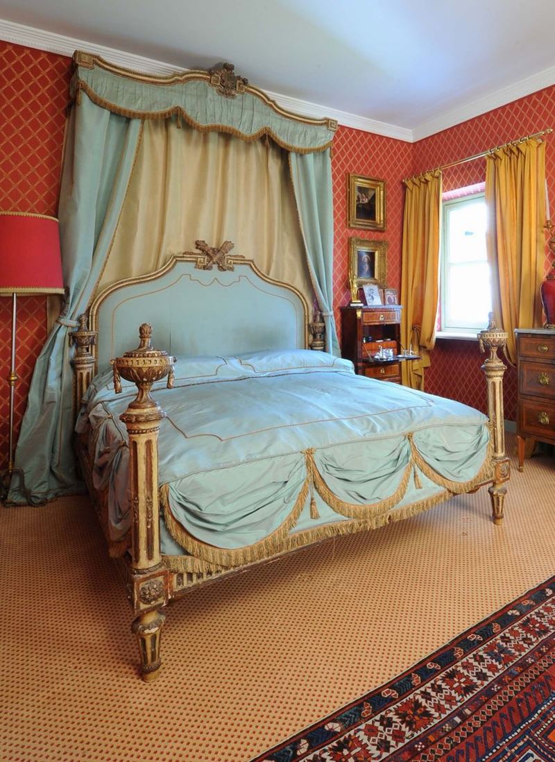 Letto laccato con baldacchino, XVIII secolo  - Auction House Sale Villa la Femara - Cambi Casa d'Aste