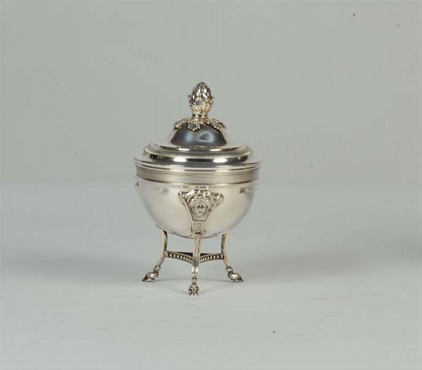 Zuccheriera in argento stile Luigi XVI