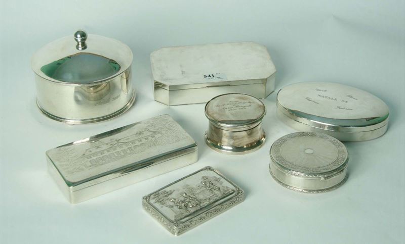 Lotto di sei scatoline in argento diverse  - Auction House Sale Villa la Femara - Cambi Casa d'Aste