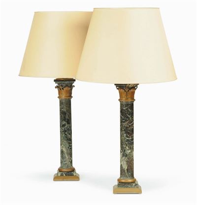 Coppia di Lampade in Marmo Verde, Fusto a Colonna con Capitello