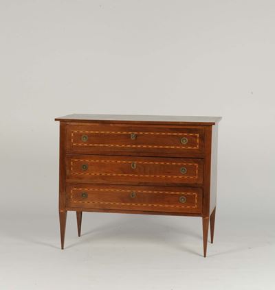 Piccolo Com˜ a Tre Cassetti in Stile, XX Secolo