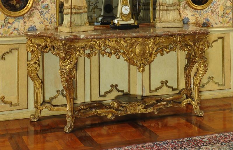 Console Luigi XIV in legno intagliato e dorato, Francia inizi XVIII secolo  - Asta House Sale villa la Femara - Cambi Casa d'Aste