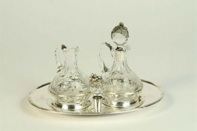 Oliera in Metallo Argentato con Ampolle in Cristallo