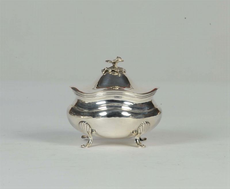 Zuccheriera in argento in stile Luigi XV  - Auction House Sale Villa la Femara - Cambi Casa d'Aste
