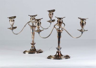 Coppia di Candelabri a Tre Luci in Rame Argentato, XX Secolo