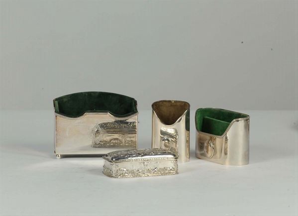 Quattro oggetti da scrivania in argento