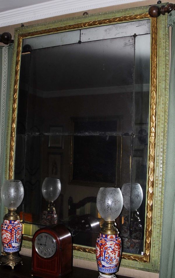 Specchiera in legno laccato, XIX secolo