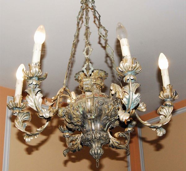 Lampadarietto in metallo argentato a sei luci, XVIII secolo