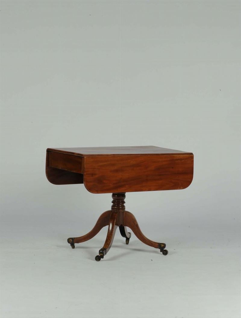 Tavolino con alette in mogano, Inghilterra XIX secolo  - Auction House Sale Villa la Femara - Cambi Casa d'Aste