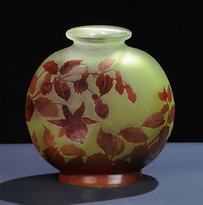Emile Gallž (1846-1904) - Nancyvaso di Forma Sferica Appiattita in Vetro Giallo