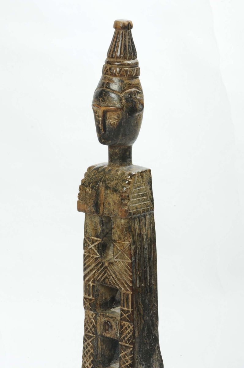 Errata Corrige  di Cultura Atti e Non Seuforara Scultura Rituale Raffigurante Figura Femminile ...