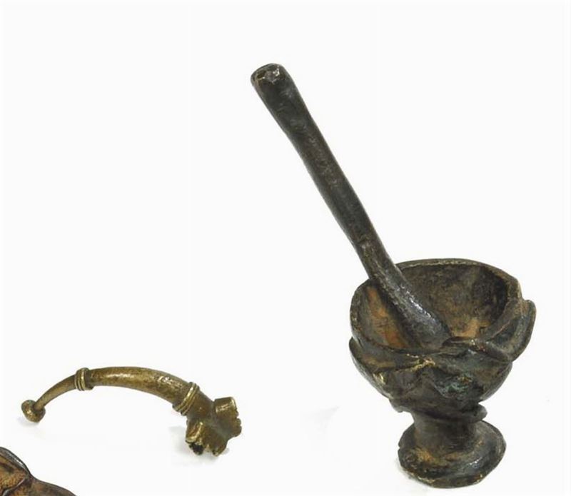 Pesi/misura per l'oro a foggia di mortaio, Ashanti  - Auction Primary Arts from Africa and Oceania - Cambi Casa d'Aste
