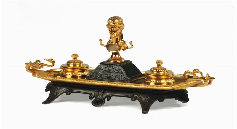 Calamaio bronzo brunito e dorato di gusto Impero, Francia XX secolo  - Auction House Sale Villa la Femara - Cambi Casa d'Aste