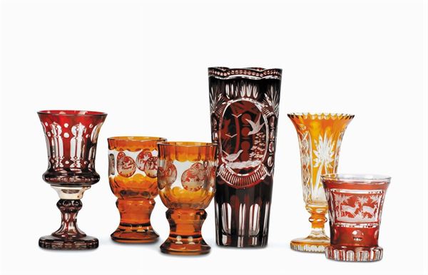 Cinque bicchieri e un vaso in cristallo, Boemia inizio XX secolo