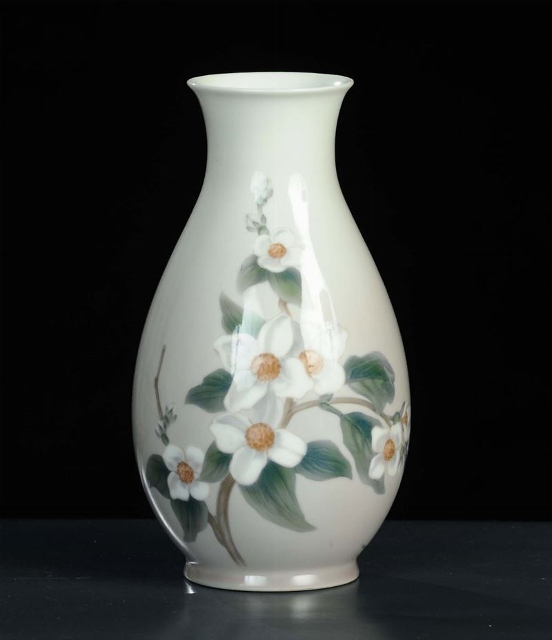 Vaso Bing & Grondal  - Asta Antiquariato e Dipinti Antichi - Cambi Casa d'Aste