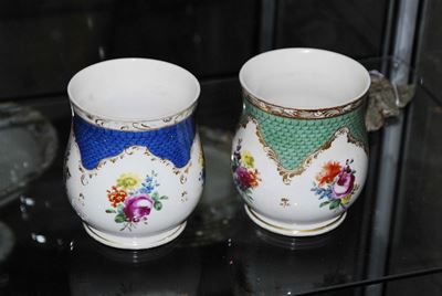 Coppia di Cachepot in Porcellana di Vienna, XIX Secolo