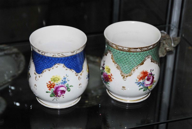 Coppia di cachepot in porcellana di Vienna, XIX secolo  - Auction Antiquariato e Dipinti Antichi - Cambi Casa d'Aste