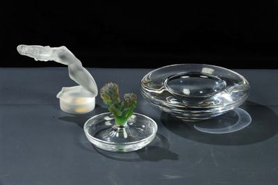 Lotto Comprendente Statuina Lalique Chrysis Raffigurante Nudo Femminile in Vetro Satinato