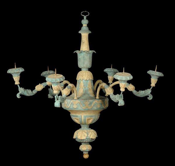 Coppia di lampadari in legno intagliato a sei luci, XIX secolo