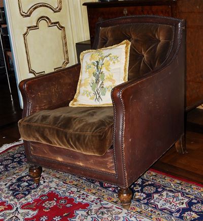 Poltrona Rivestita in Pelle, XX Secolo