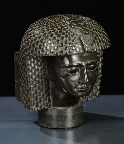 Scultura Raffigurante Testa Egizia in Pietra Nera