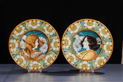 Societˆ Ceramica Colonnata - Sesto Fiorentinocoppia di Piatti da Parata in Terracotta Maiolicata