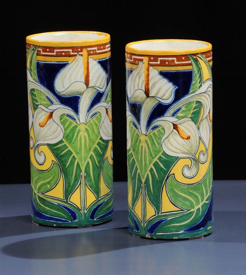 Fratelli Minardi - FaenzaCoppia di vasi cilindrici. Inizi XX secolo  - Auction Arti Decorative del XX secolo e Design - Cambi Casa d'Aste