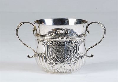 Una Tazza da Porridge Giorgio II in Argento, Londra XVIII Secolo