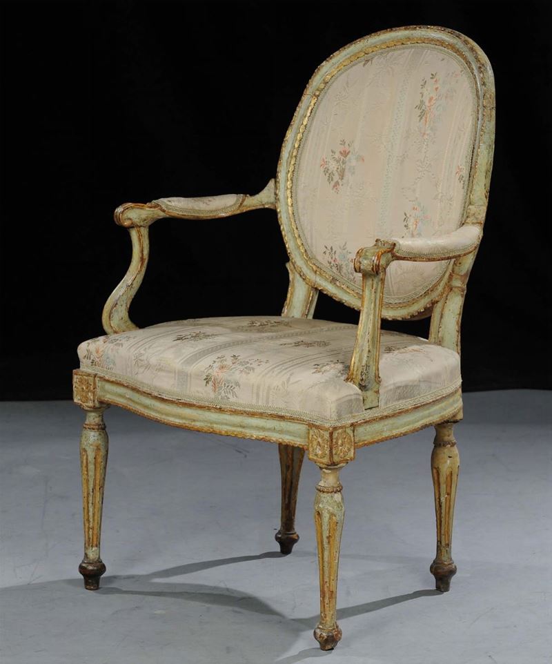Poltrona Luigi XV in legno intagliato e laccato, inizio XIX secolo  - Auction OnLine Auction 2-2013 - Cambi Casa d'Aste