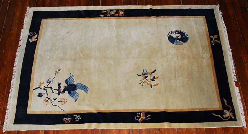 Tappeto fondo beige, Cina inizio XX secolo  - Auction Antiquariato e Dipinti Antichi - Cambi Casa d'Aste