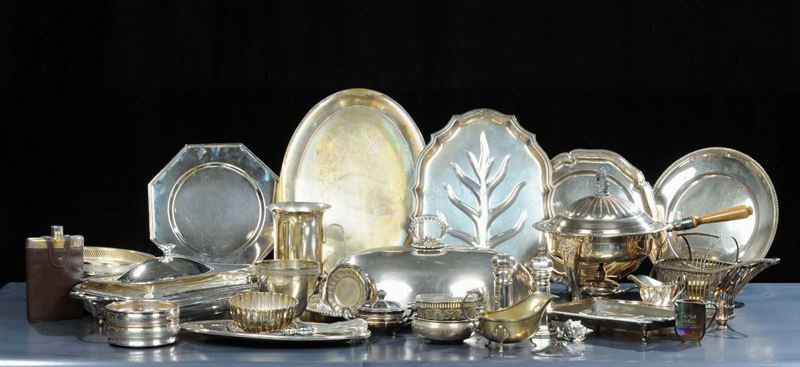 lotto di oggetti da tavola in metallo argentato  - Asta Antiquariato e Dipinti Antichi - Cambi Casa d'Aste