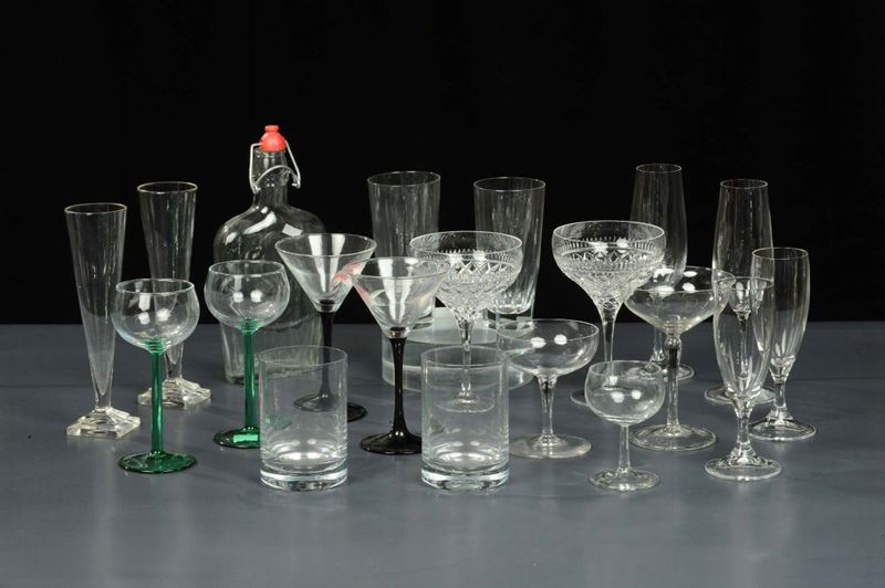 Lotto di bicchieri differenti  - Auction Antiquariato e Dipinti Antichi - Cambi Casa d'Aste
