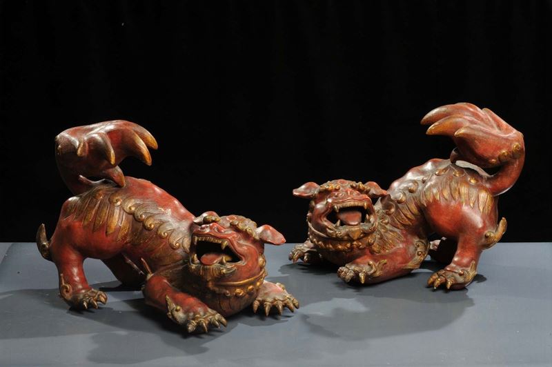 Coppia di cani di Pho in metallo sbalzato, Indonesia XX secolo  - Auction Antiquariato e Dipinti Antichi - Cambi Casa d'Aste