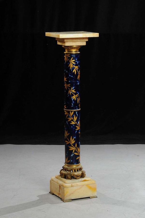 Colonna reggivaso in porcellana blu e oro, Francia metˆ XIX secolo