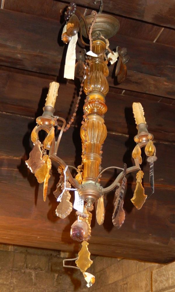 Piccolo lampadario con cristalli a tre luci, XX secolo