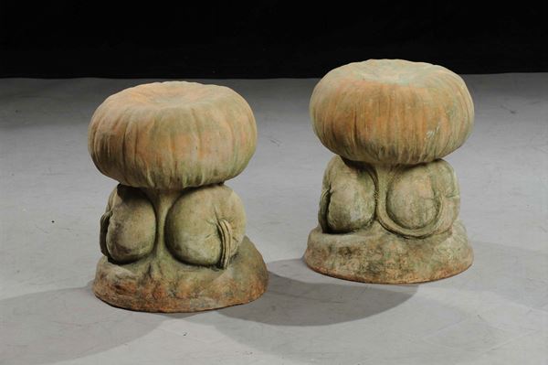 Coppia di sgabelli in terracotta a forma di zucca, XIX secolo
