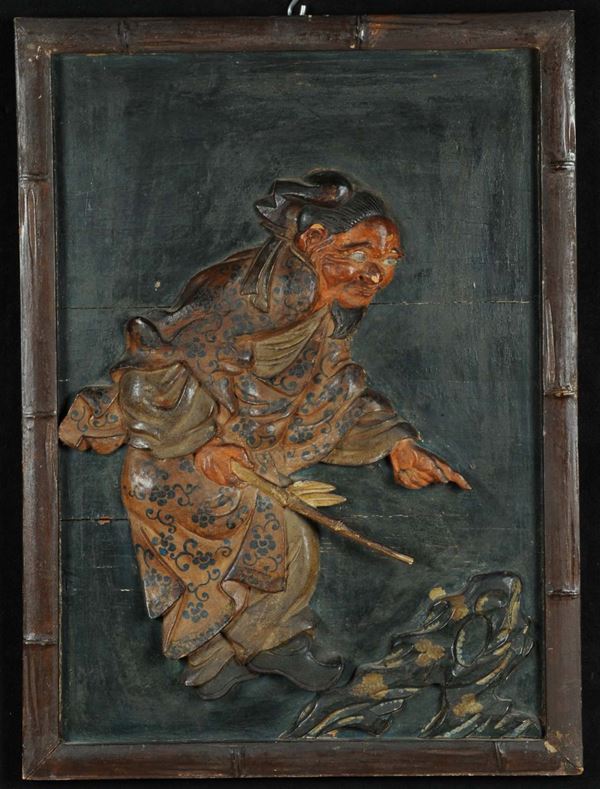 Coppia di pannelli in legno policromo raffiguranti personaggi orientali, Cina XIX secolo