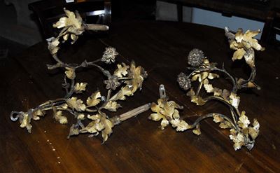 Coppia di Appliques a Tre Luci in Ferro Dorato, Genova XVIII Secolo