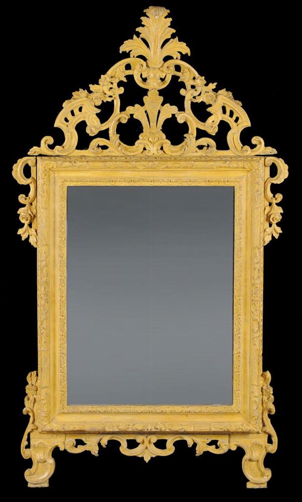 Specchiera Luigi XIV in legno intagliato e laccato, XVIII secolo