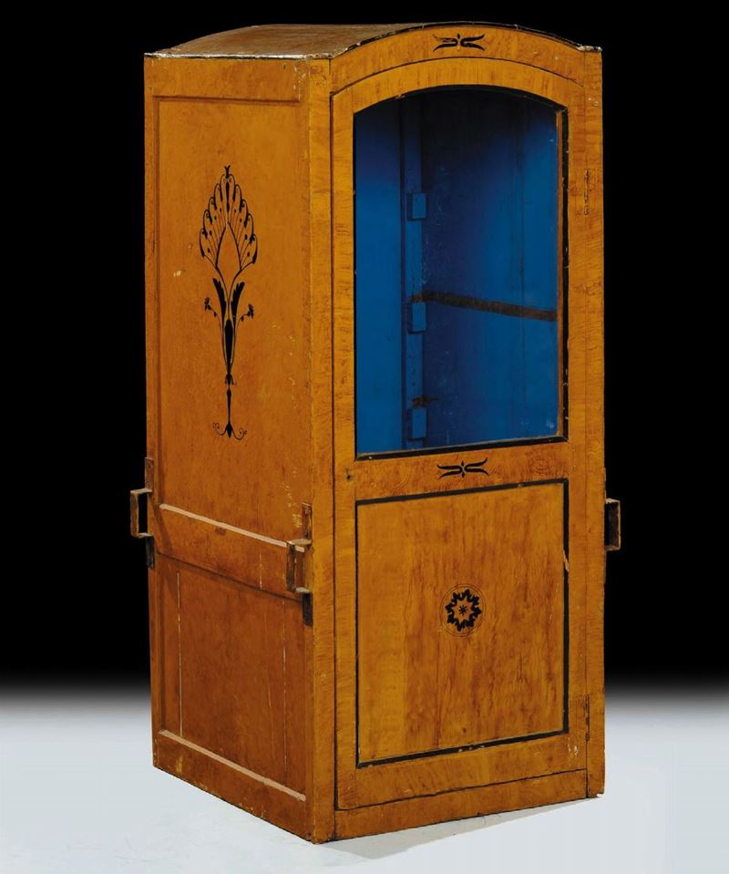 Portantina dipinta a finto legno, inizio XX secolo  - Asta Antiquariato e Dipinti Antichi - Cambi Casa d'Aste