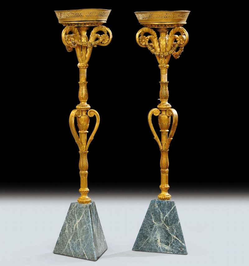 Coppia di torcere in legno intagliato e dorato, XIX secolo  - Asta Antiquariato e Dipinti Antichi - Cambi Casa d'Aste