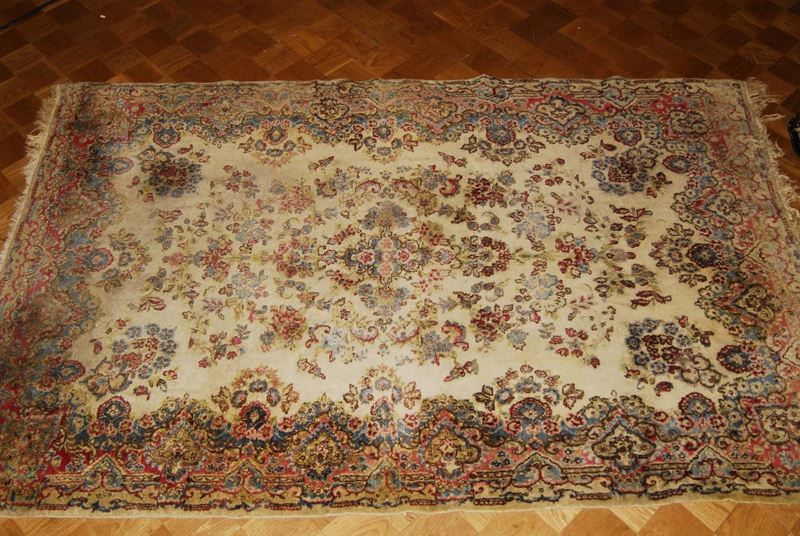 Tappeto persiano Kirman,  inizio XX secolo  - Auction Ancient Carpets - Cambi Casa d'Aste