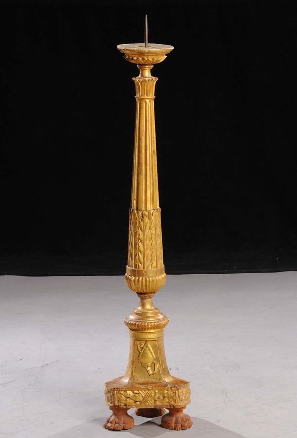 Candelabro in legno dorato ed intagliato, XIX secol