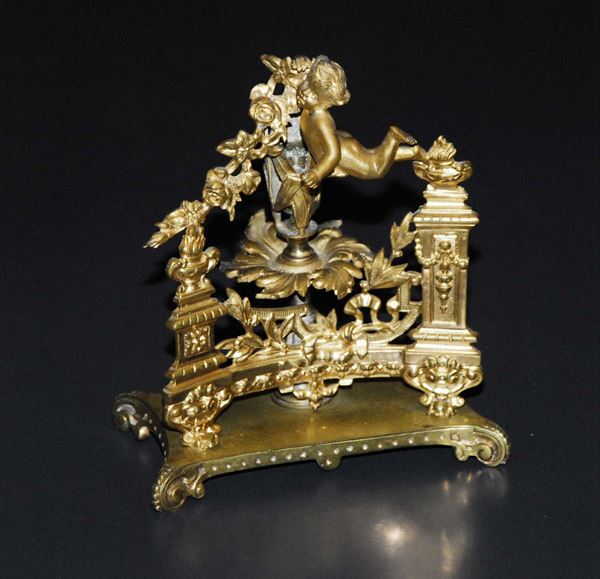 Piccolo portacandela in bronzo dorato, XIX secolo