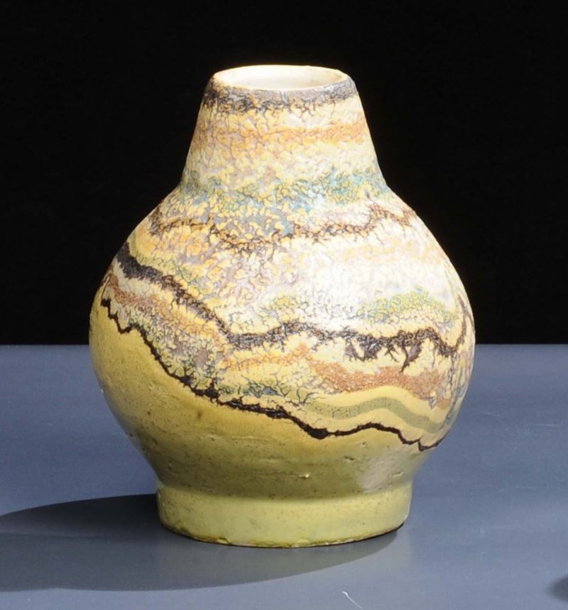 Piccolo vaso a bulbo  - Auction Arti Decorative del XX secolo e Design - Cambi Casa d'Aste