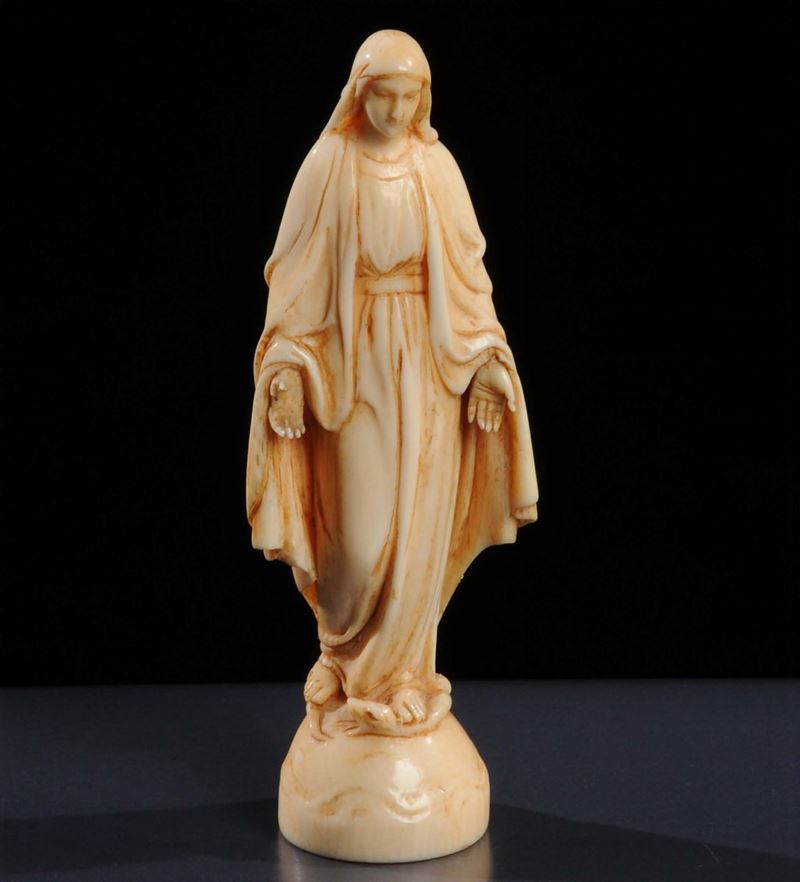 Madonna in avorio, XIX secolo  - Asta Antiquariato e Dipinti Antichi - Cambi Casa d'Aste