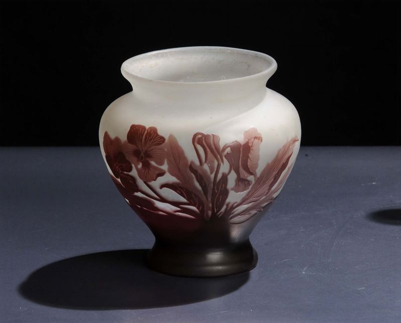 Emile GallŽ (1846-1904) - NancyPiccolo vaso in vetro incolore  - Auction Arti Decorative del XX secolo e Design - Cambi Casa d'Aste