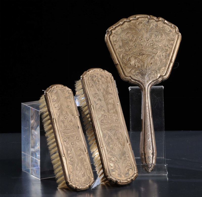 Lotto di tre spazzole in argento  - Auction OnLine Auction 12-2011 - Cambi Casa d'Aste